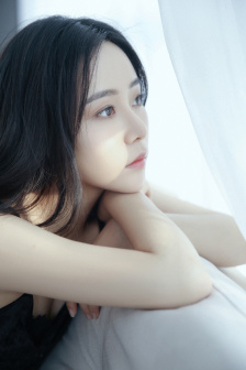 穿裙子没带内裤直接就尿了